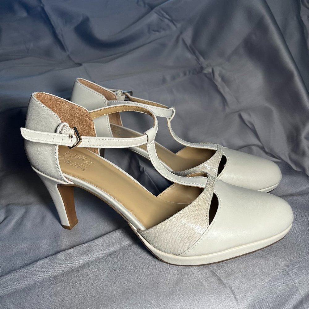 NWOT Naturalizer Paula off-white leather t-strap heels Size 10M